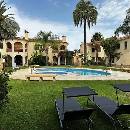 Casa Almadrava アパート *
